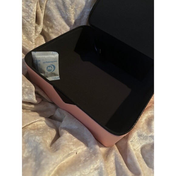 Prada jewelry box - Picture 5 of 10